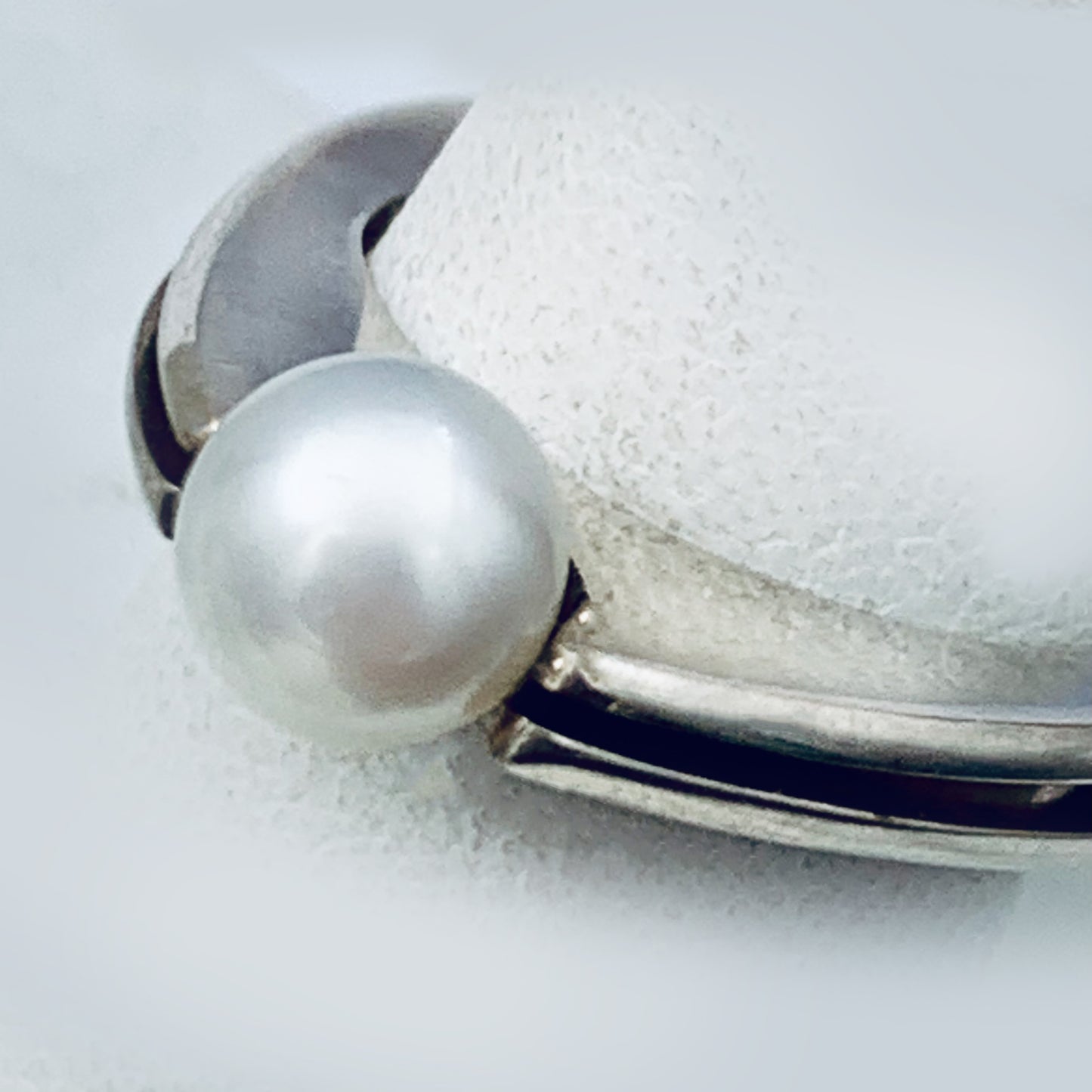 Minimalist Sterling Silver Ring with White Pearl