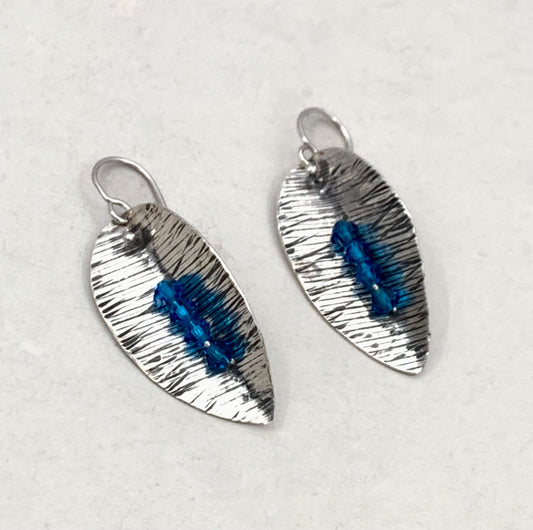 Handcrafted Design Sterling Silver Elegant Leaf Inspired Earrings